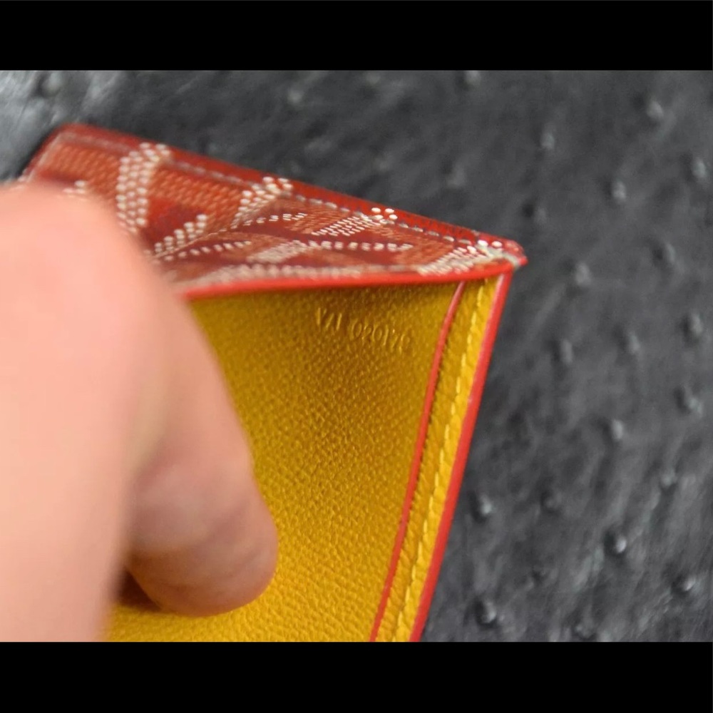 Authentic Goyard Victorie Wallet in Red - Picture 7 of 7